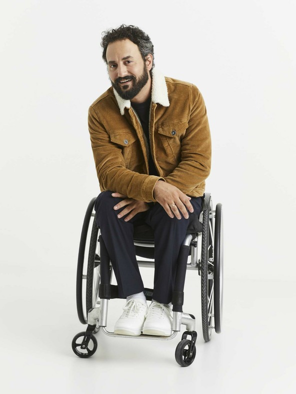 Celio Cămașă de bază neagră pentru bărbați cu buzunar Celio