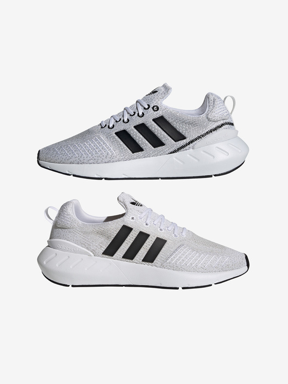 adidas Originals Swift Run 22 Teniși