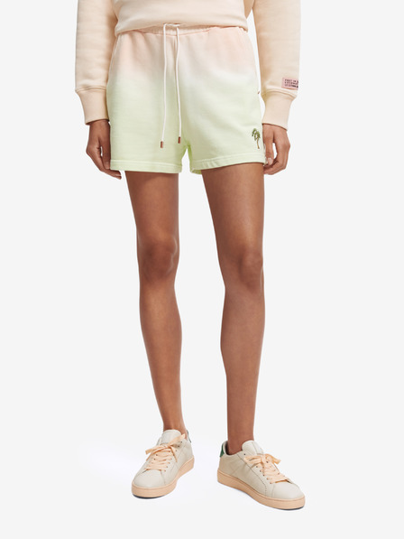 Scotch & Soda Pantaloni scurți Scotch & Soda de damă, verde caise