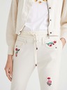 Desigual Pantaloni Cream Floral pentru femei Desigual Lita