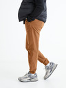 Celio Pantaloni maro pentru bărbați Celio