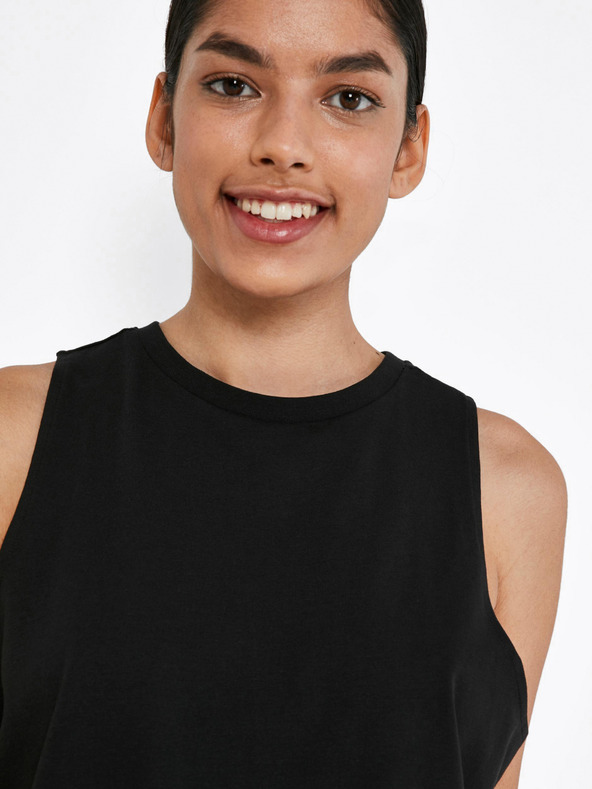 Noisy May Hailey Maieu