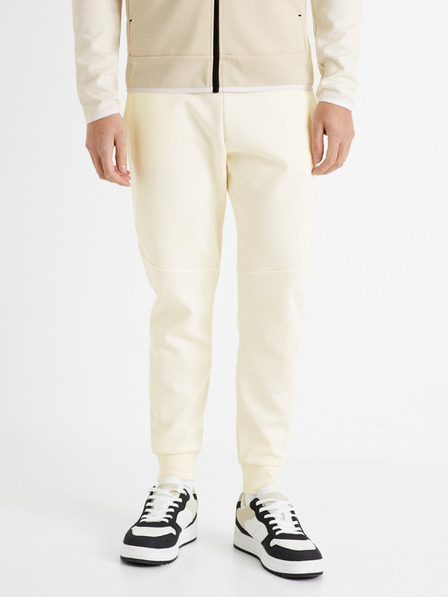 Celio Pantaloni de trening crem pentru bărbați Celio Donewyoke