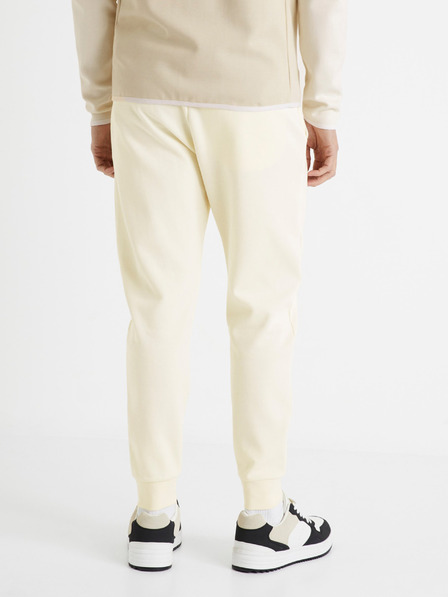 Celio Pantaloni de trening crem pentru bărbați Celio Donewyoke