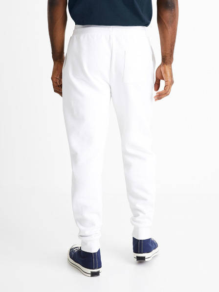 Celio Pantaloni de jogging albi Celio Vojoggie