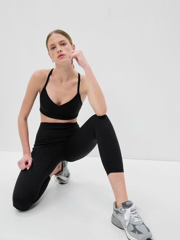 GAP Sutien sportiv GapFit Power Medium Impact GAP