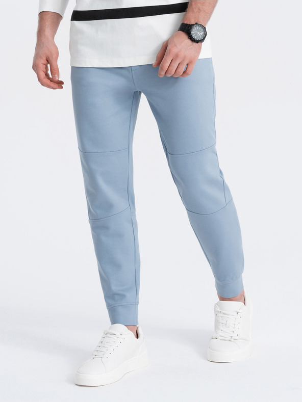 Ombre Clothing Pantaloni de trening basic albastru deschis pentru bărbați Ombre Clothing
