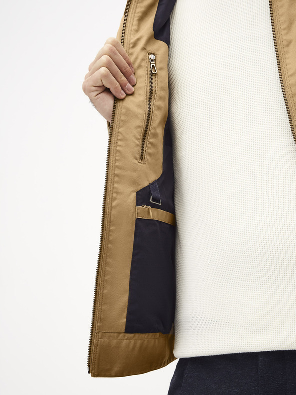 Celio Jachetă bej Celio Tujack