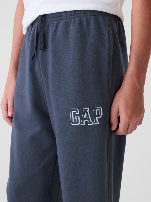 GAP Pantaloni de trening fleece logo army pentru copii GAP