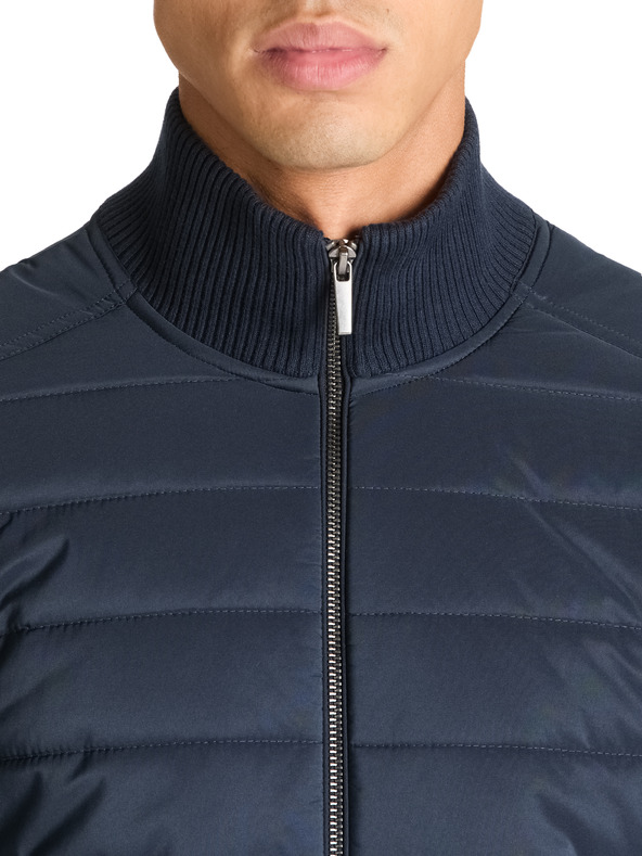 Celio Jergus jachetă cu guler