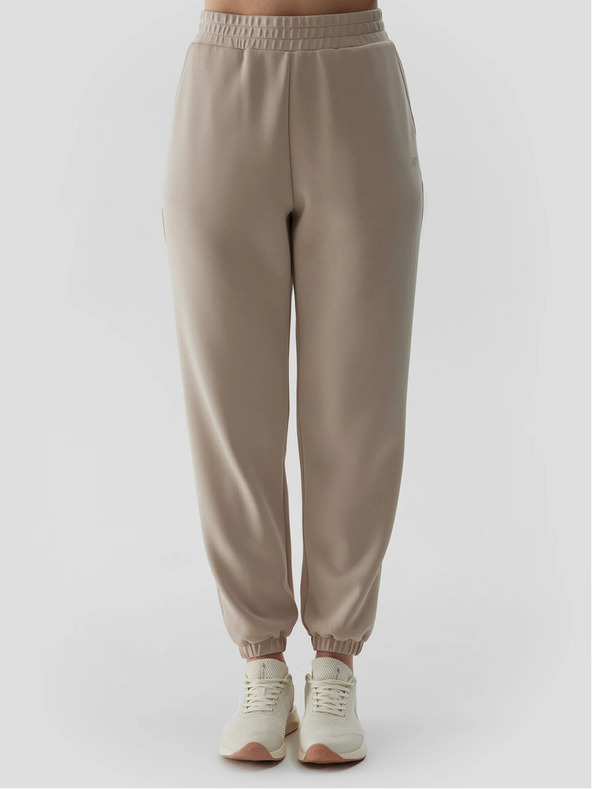 4F Pantaloni de trening jogger pentru femei cu modal 4F