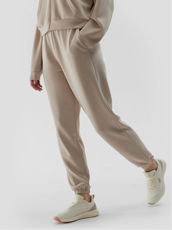 4F Pantaloni de trening jogger pentru femei cu modal 4F