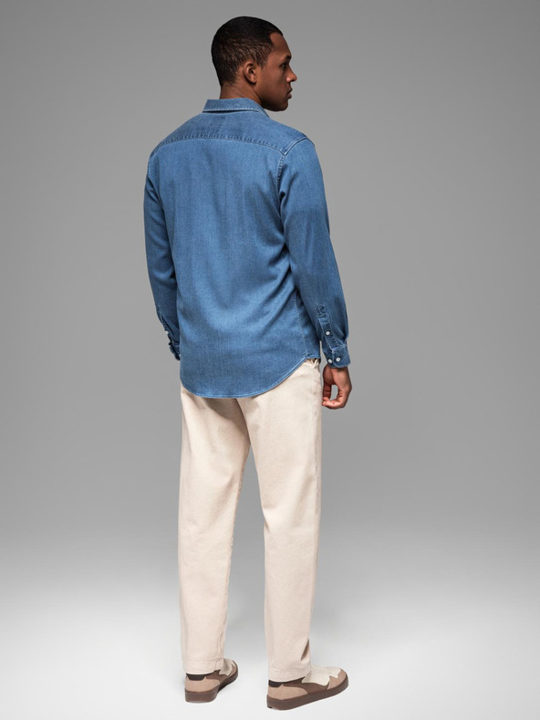 Ombre Clothing Cămașă bărbătească din denim cu lyocell și broderie pe piept - albastru Ombre Clothing