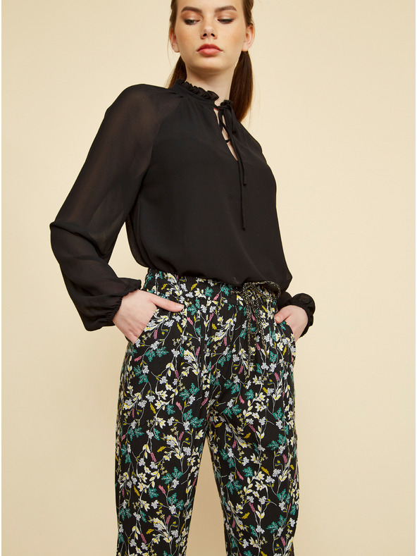 ZOOT.lab Pantaloni negri înflorate pentru femei ZOOT.lab Rosalyn